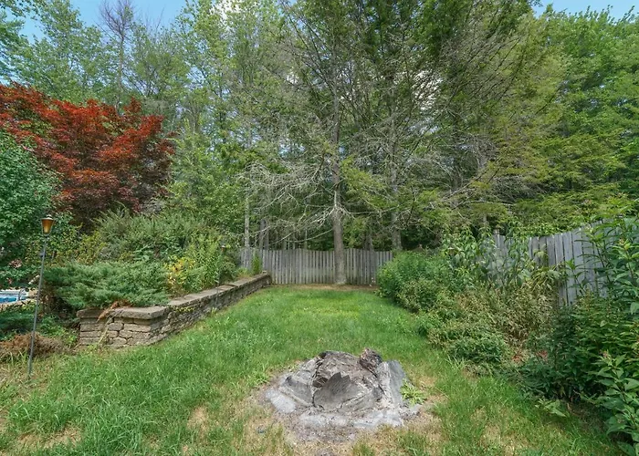 Top Hotels Near Charming Gorham Maine