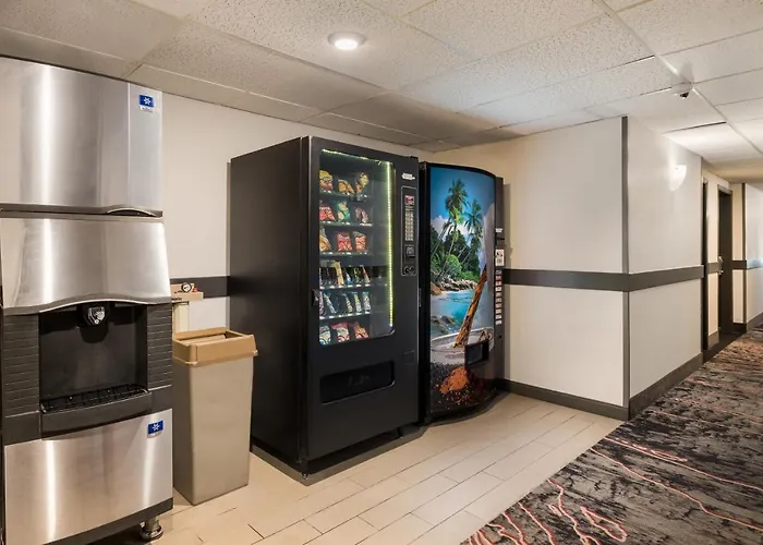 Top Ontario Airport Hotels with Shuttle