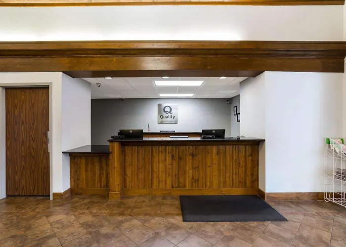 Top Hotels Near Monterey for Unforgettable Stays