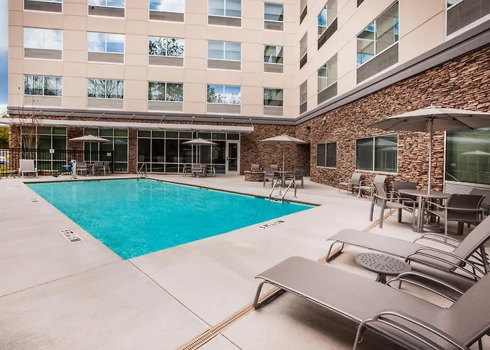 Best Hotels Near Woodstock Vermont