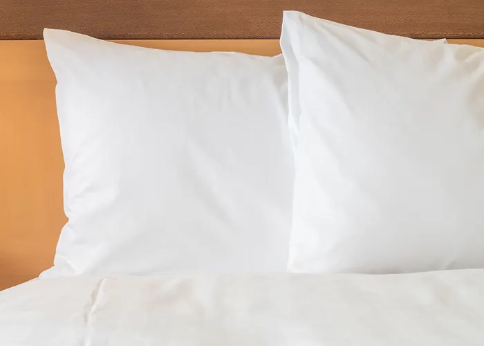 Best Hotels Near Rockvale Outlets in Lancaster