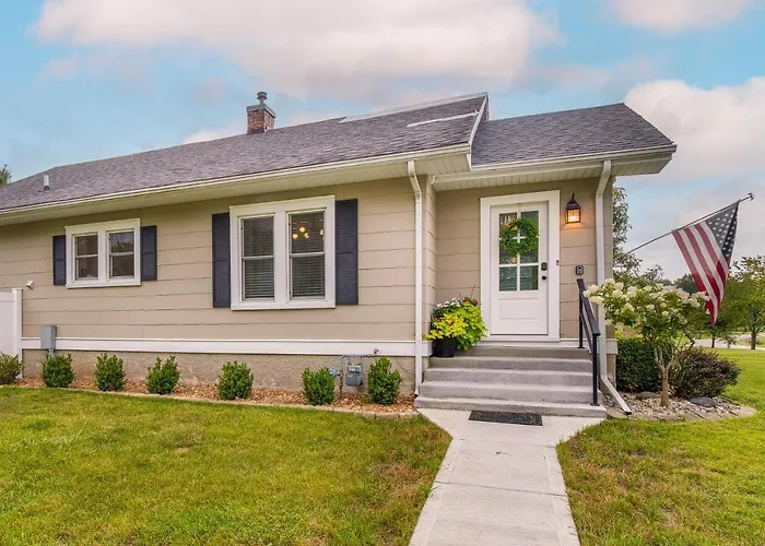 Best Hotels near Joint Base Charleston