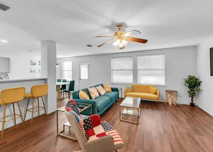 Top Beachfront Accommodations on Anna Maria Island