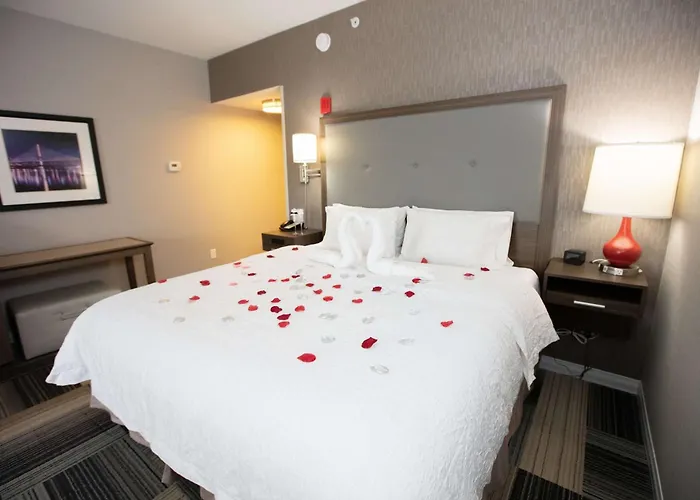 Top Southern Oregon Hotels for Nature Lovers