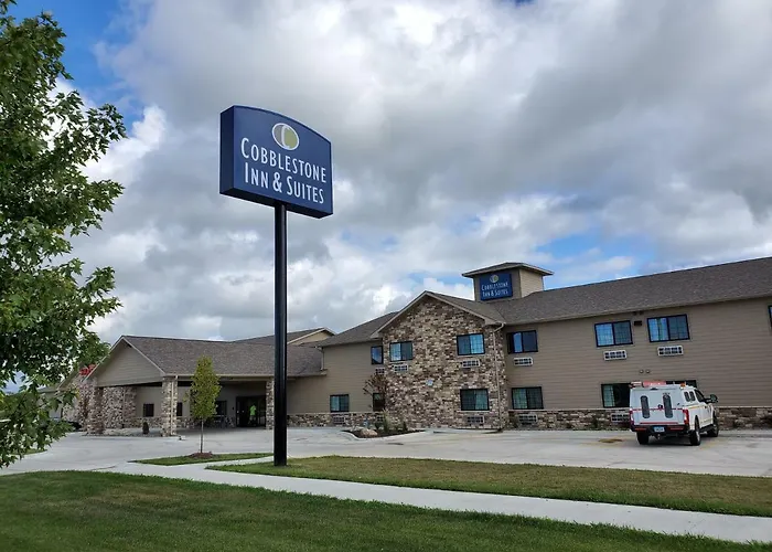 Best Hotels Near Boone Hall Plantation, Boone